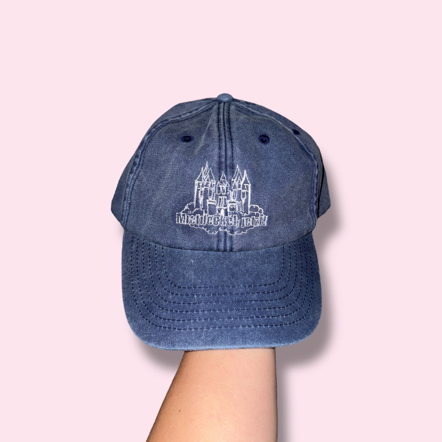 TRAUMSCHLOSS cap