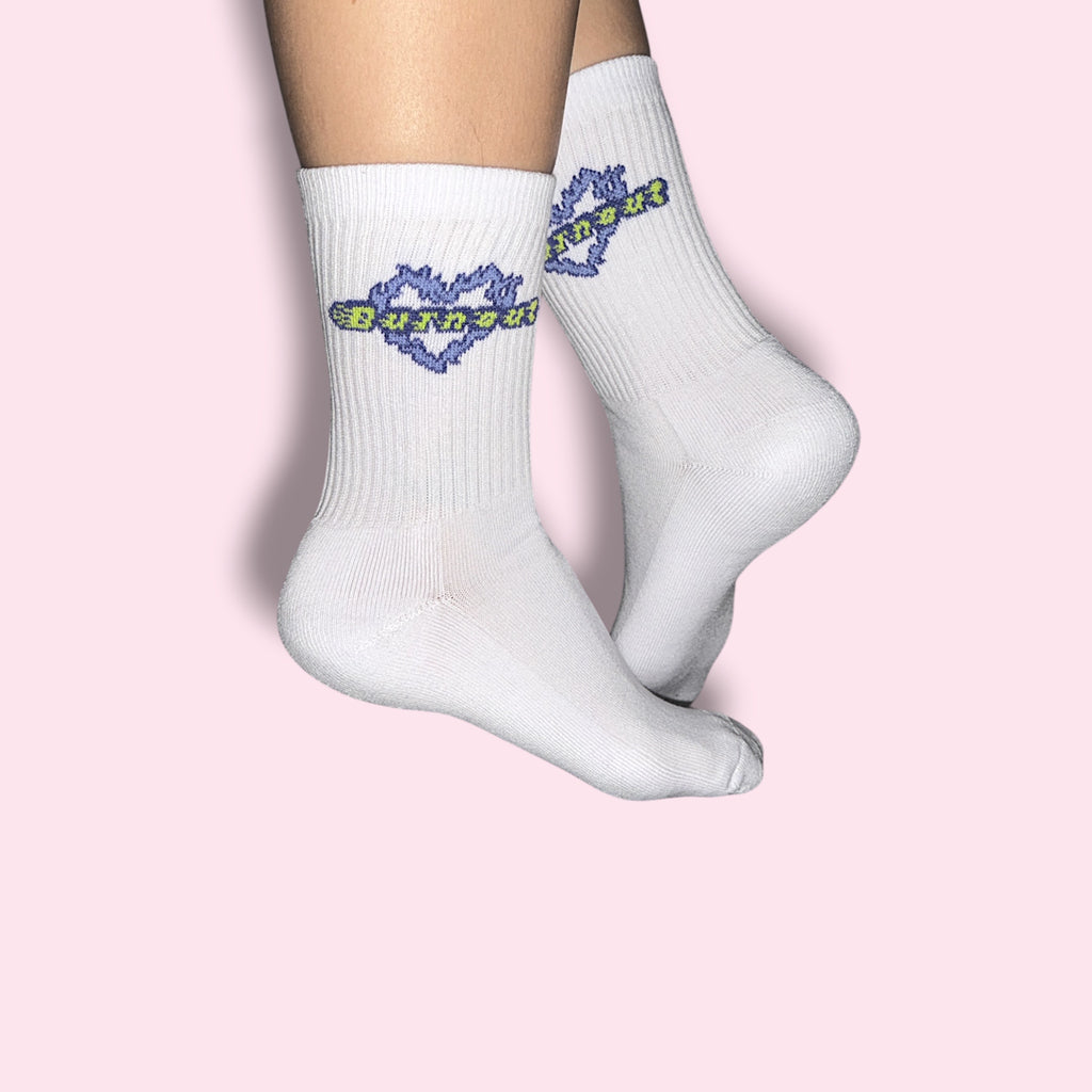 BURNOUT white socks