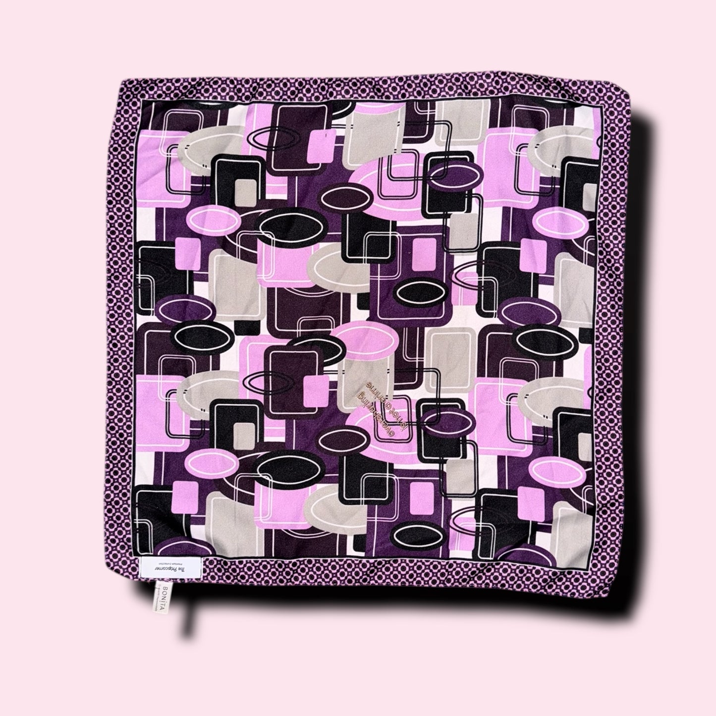 OVERSHARING IS NOT A CRIME besticktes Tuch Vintage
