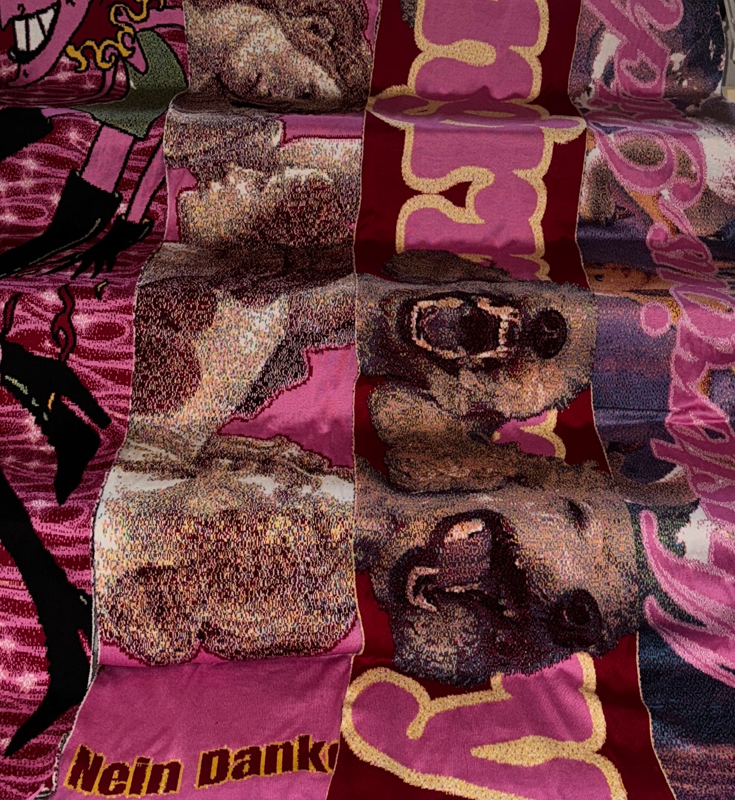 MYSTERIOUS BITCH MerinoSchal