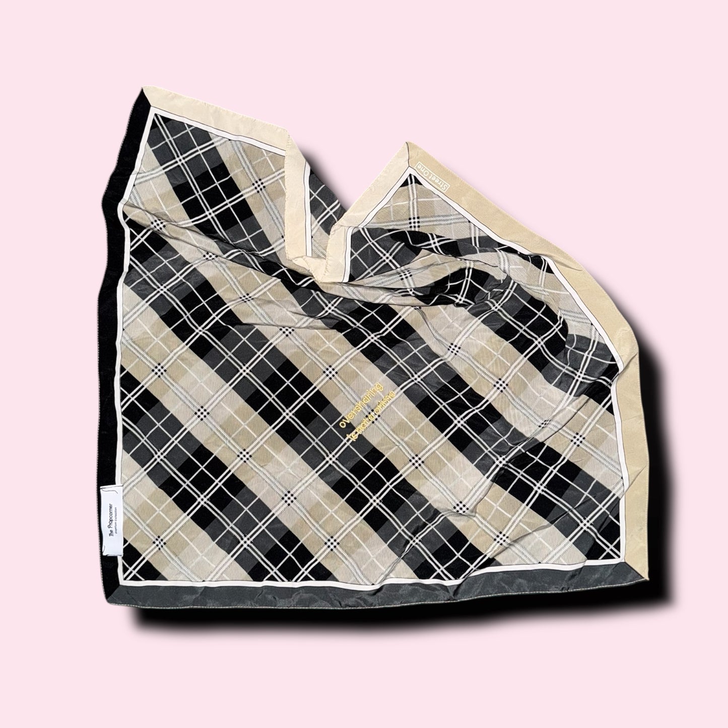 OVERSHARING IS NOT A CRIME besticktes Tuch Vintage