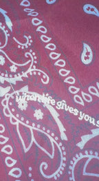 WHEN LIFE GIVES YOU SHIT HUNDE-HALS-BANDANA DIFFERENT COLORS